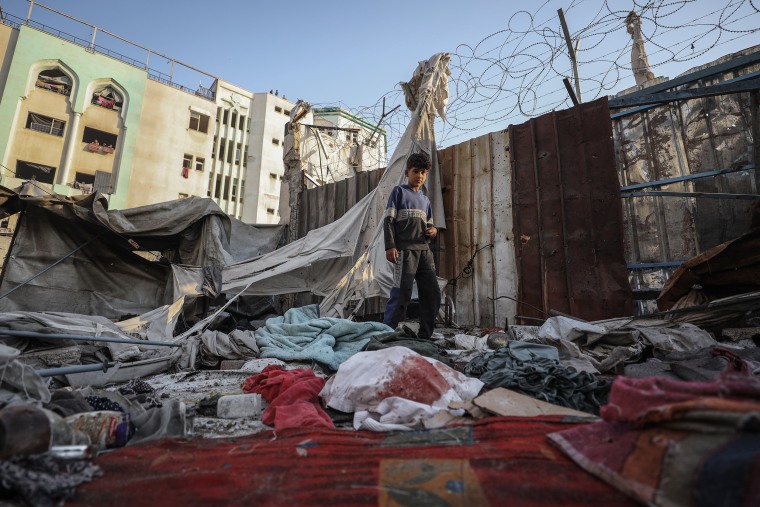 Israeli attacks on Gaza continue