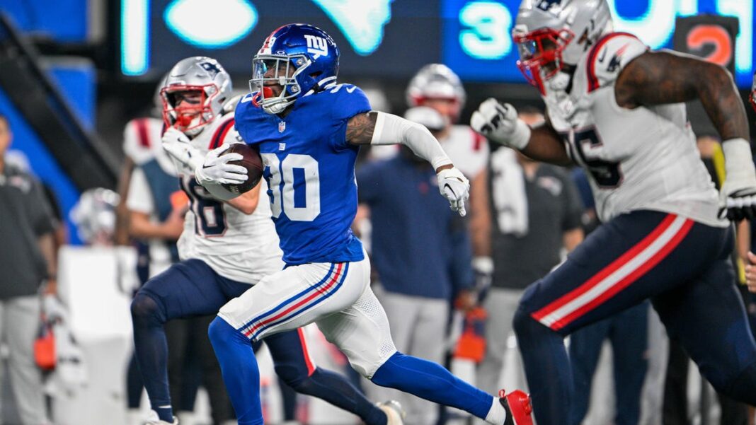 Twitter reacts strongly to Patriots' ugly preseason loss to Giants

