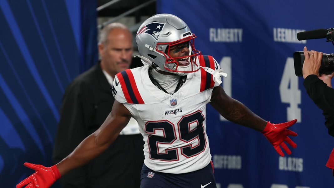 WATCH: Patriots undrafted rookie hauls in first NFL touchdown catch
